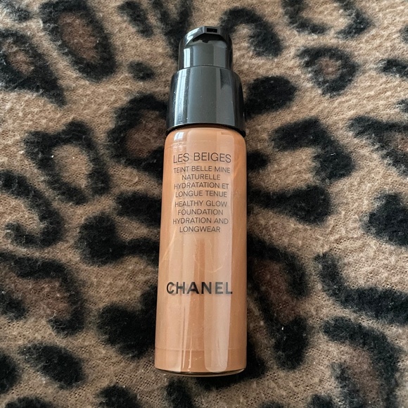 (CHANEL) 0.7 fl.oz - BR152 - LES BEIGES Healthy Glow Foundation - Picture 1 of 3